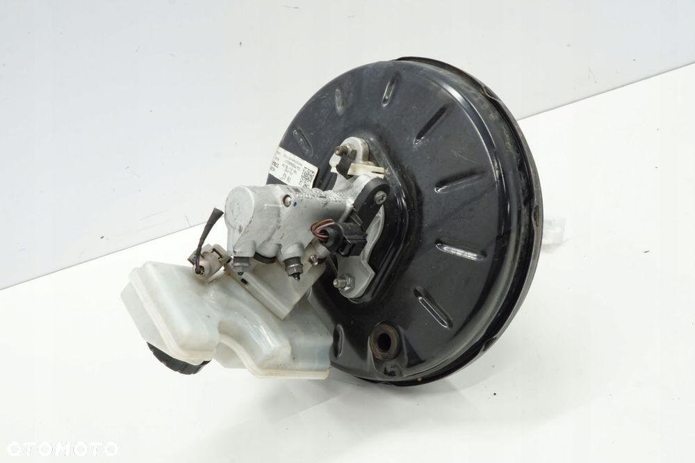 VW GOLF VII LIFT 17R SERWO POMPA HAMULCOWA 5Q1614105CM EUROPA - 2