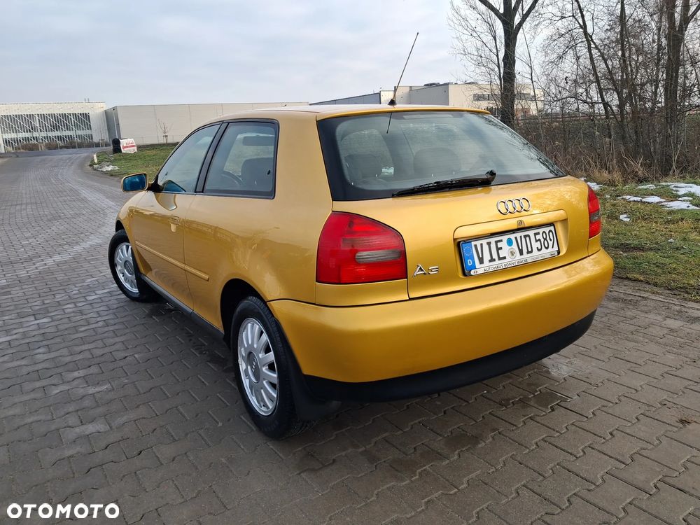 Audi A3 3-drzwiowe 1.6 Ambition - 4