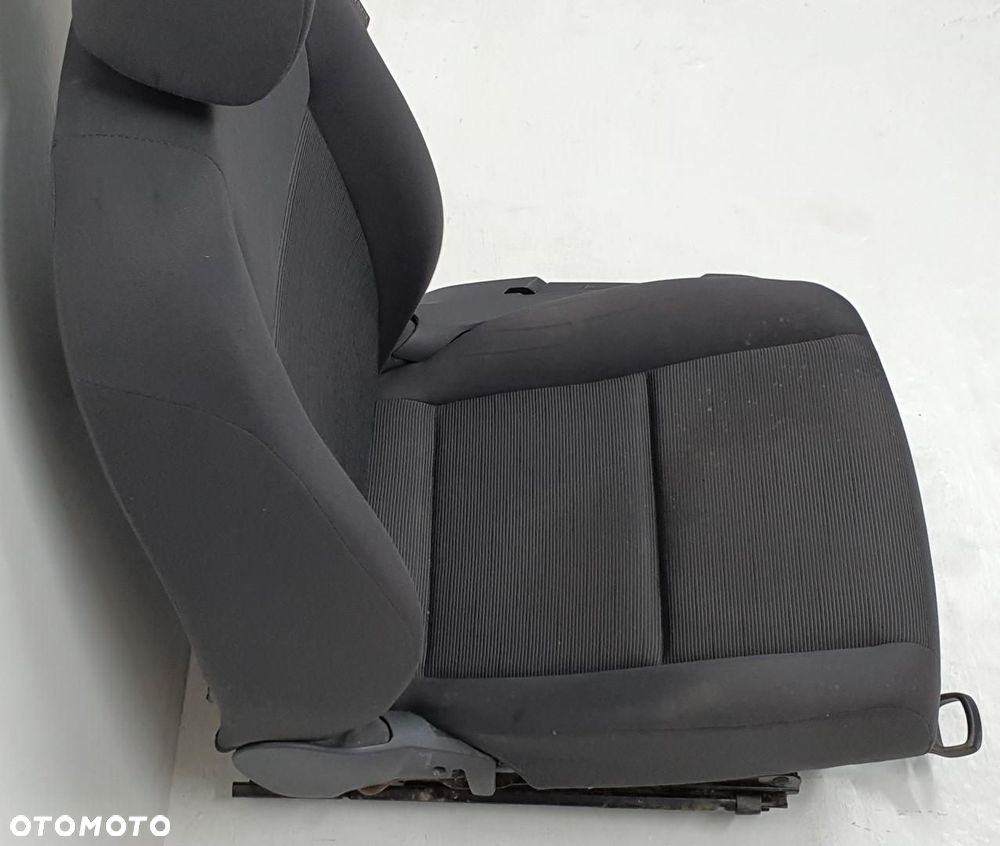 FOTEL LEWY PRZEDNI PRZÓD KIEROWCY VW GOLF V 3D EUROPA - 4