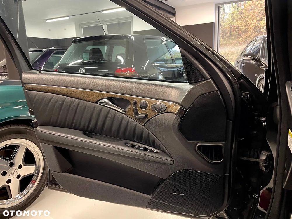Mercedes-Benz Klasa E 63 AMG - 19