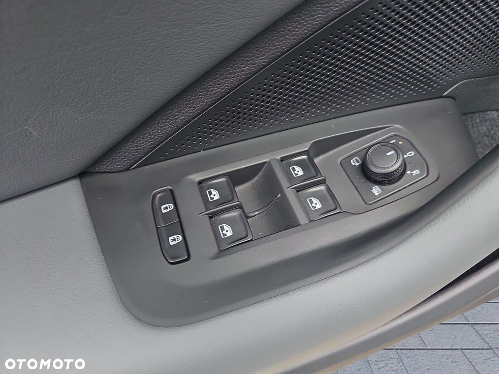Volkswagen Passat - 35