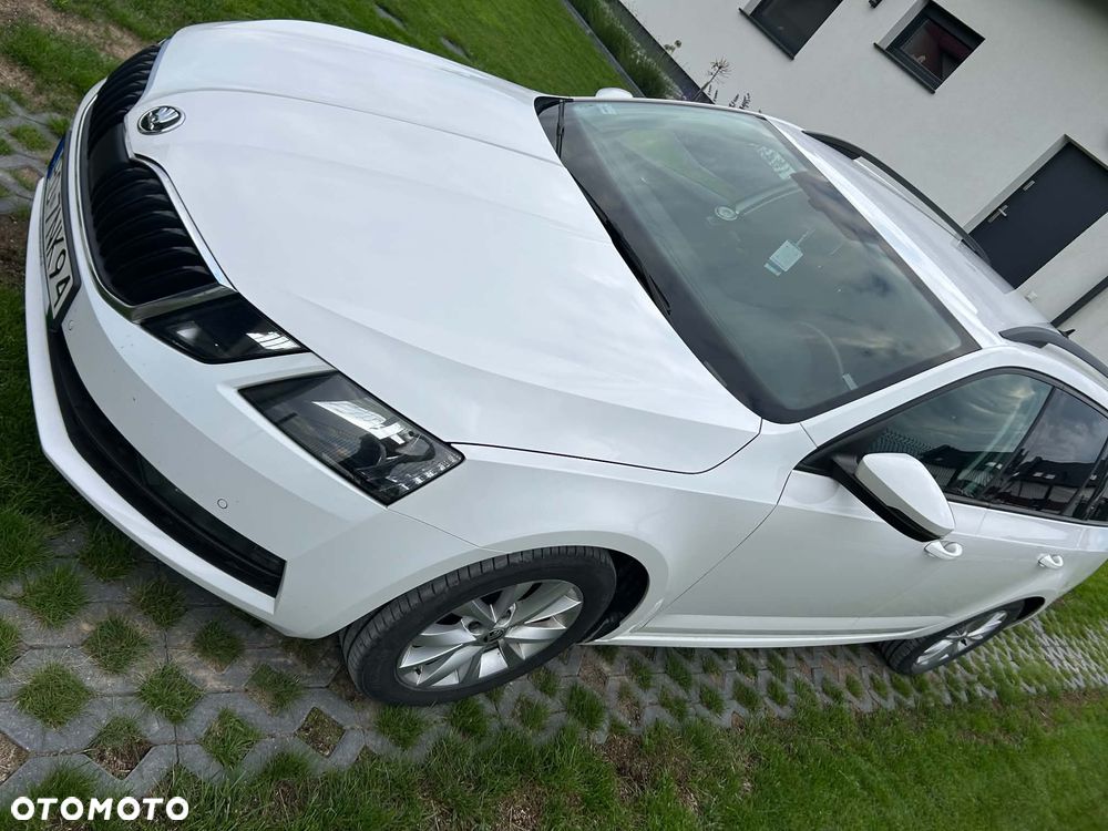 Skoda Octavia 1.6 TDI SCR 4x4 Ambition - 3