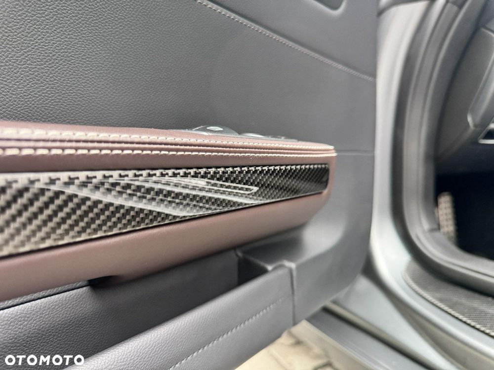 Mercedes-Benz AMG GT - 32