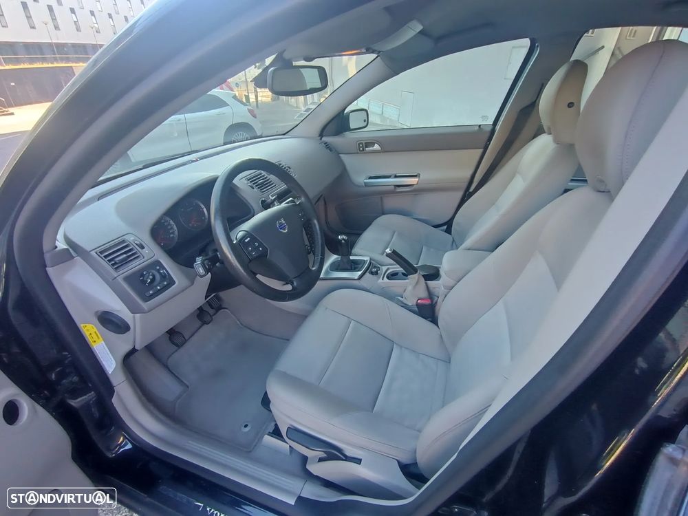 Volvo S40 1.6 D Nível 2 - 12