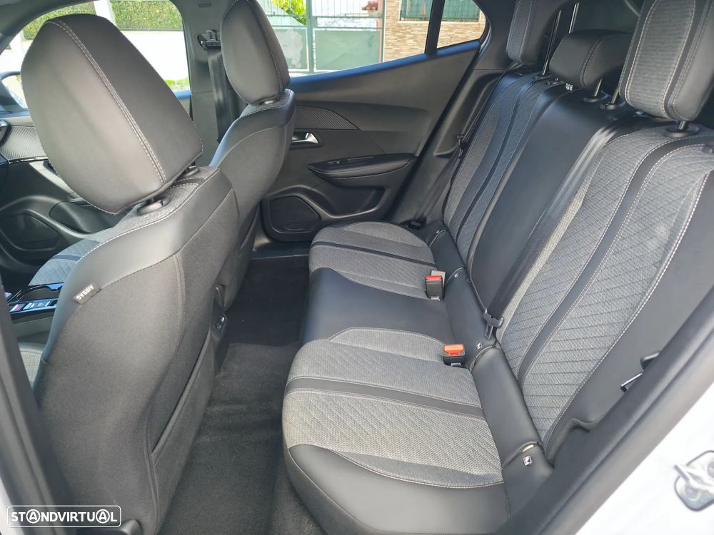 Peugeot 2008 Hybrid 145 e-DSC Allure - 18