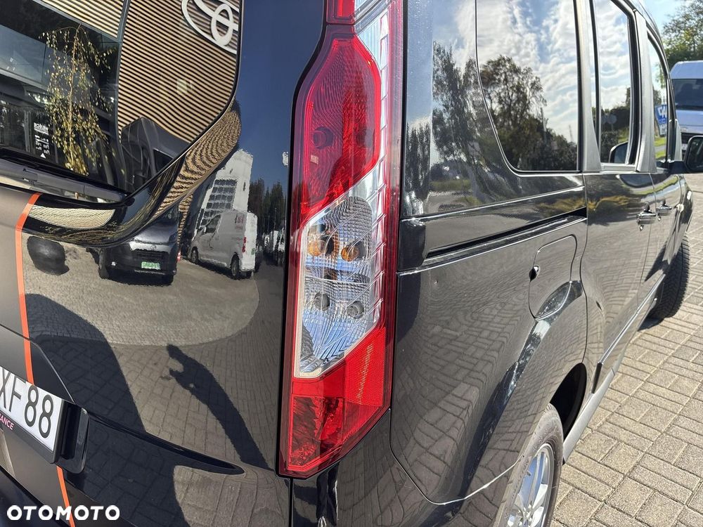 Ford Tourneo Connect - 18