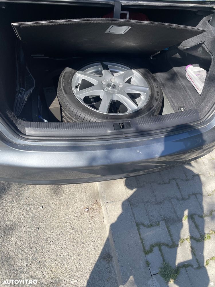 Audi A4 2.0 TDI quattro Stronic - 37