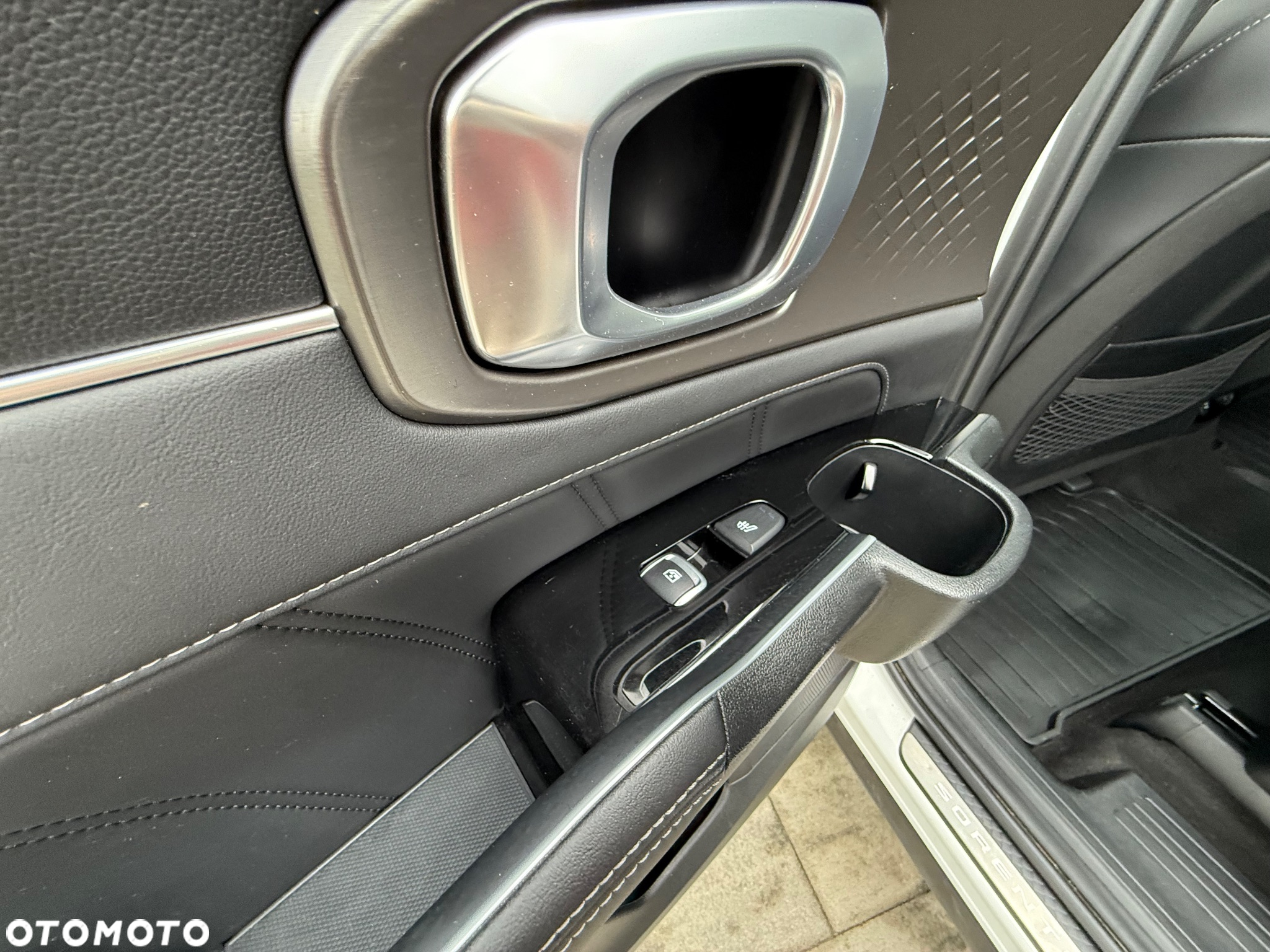 Kia Sorento - 16