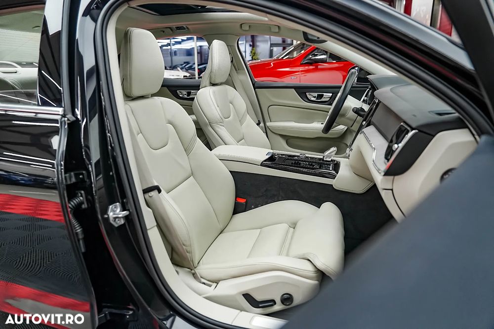 Volvo S60 T8 eAWD Momentum Pro - 10