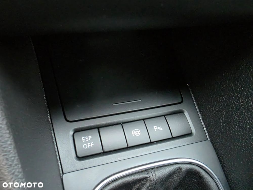 Volkswagen Golf - 15