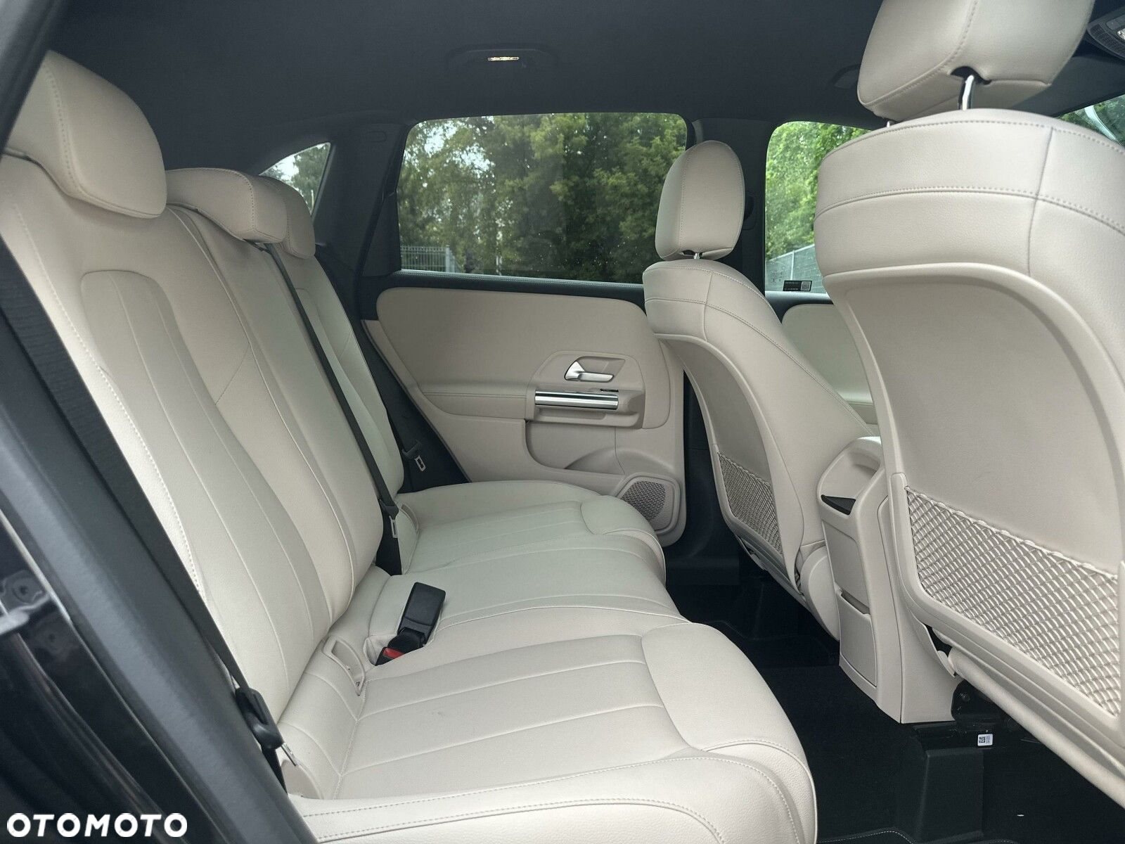 Mercedes-Benz Klasa B 180 7G-DCT - 20