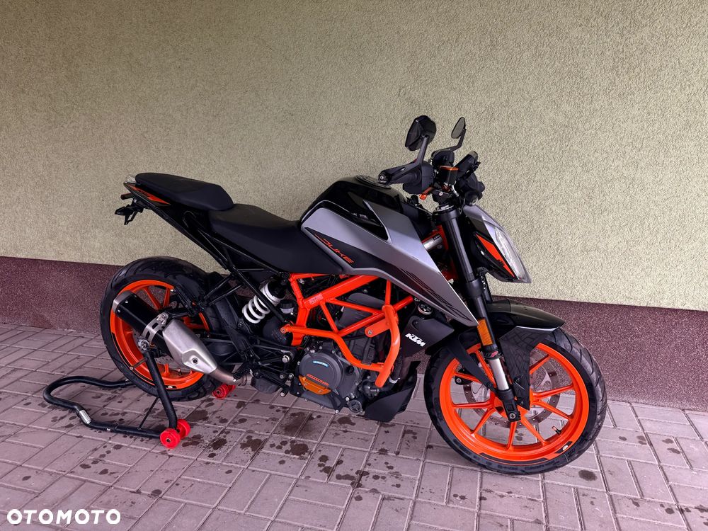 KTM Duke - 4