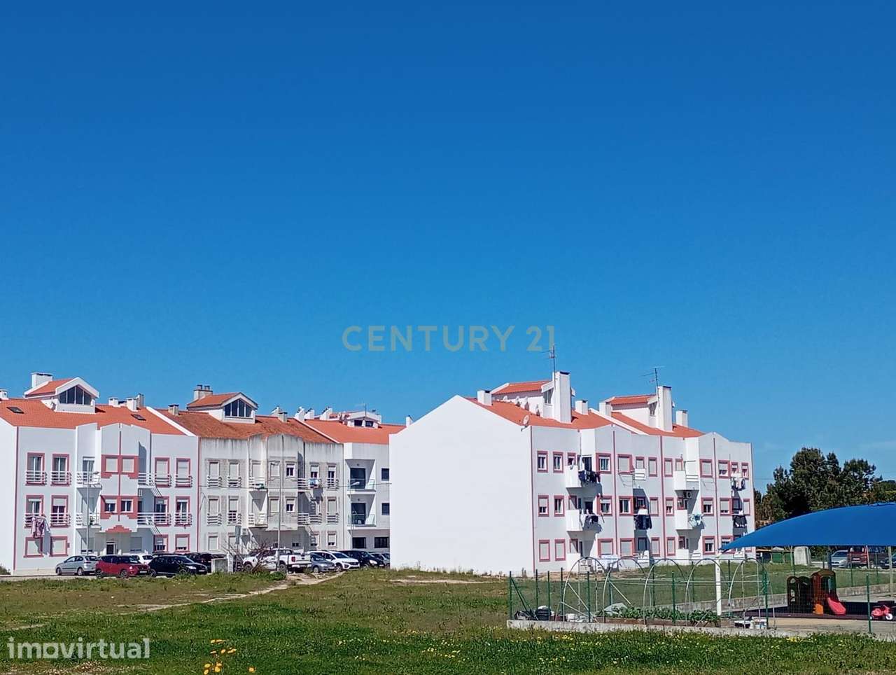 Terreno Urbano para construção de predio com 3 andares, situado perto - Grande imagem: 4/21
