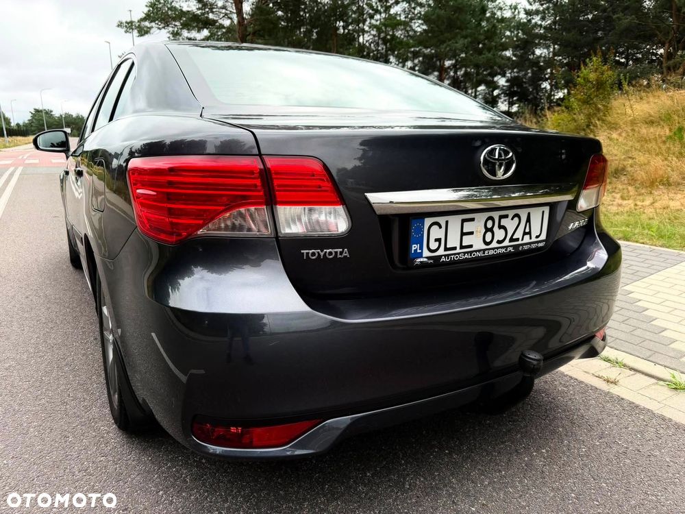 Toyota Avensis 1.8 Executive - 10