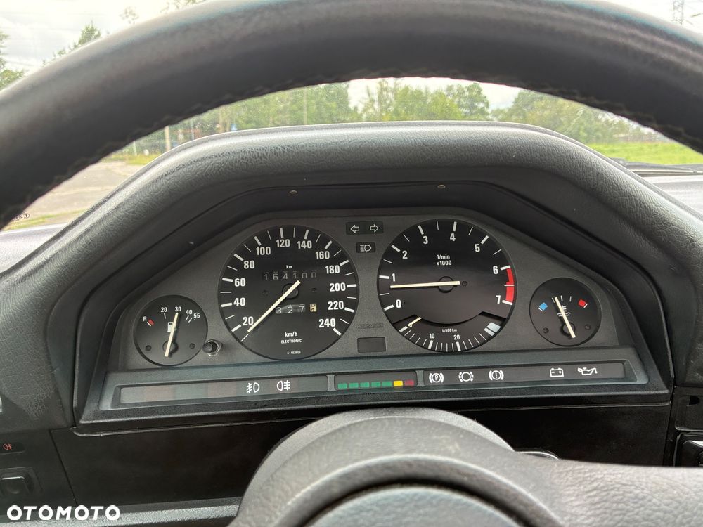 BMW Seria 3 325iX - 11