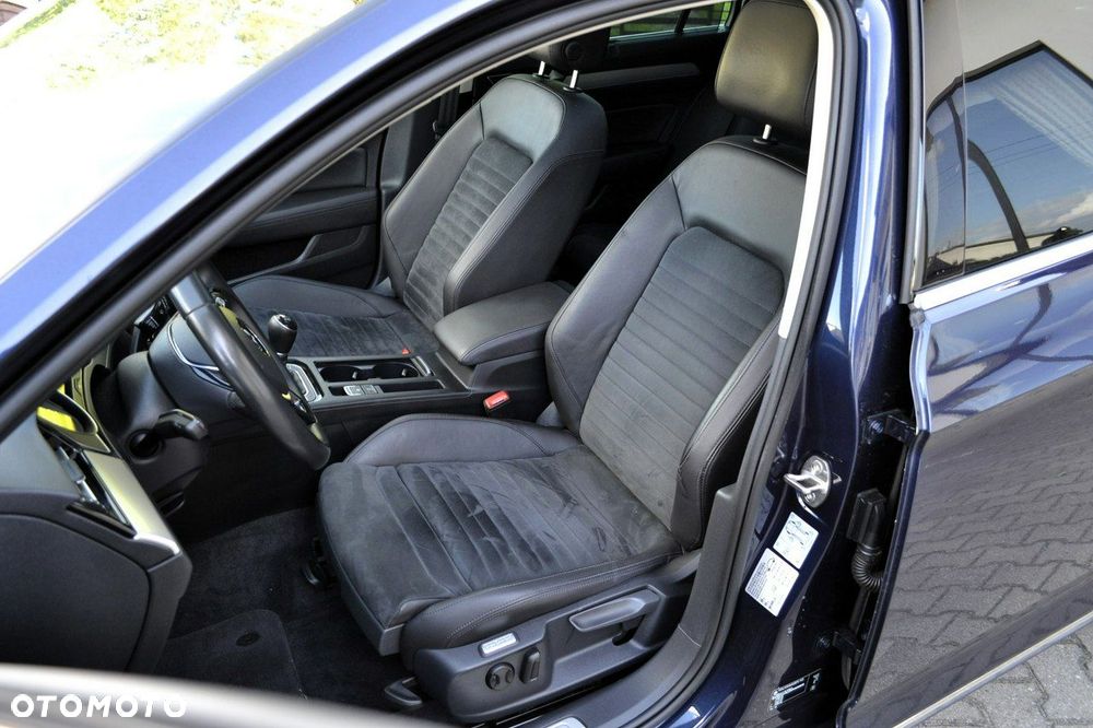 Volkswagen Passat - 28