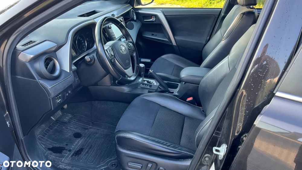 Toyota RAV4 Hybrid Style 4x4 - 11