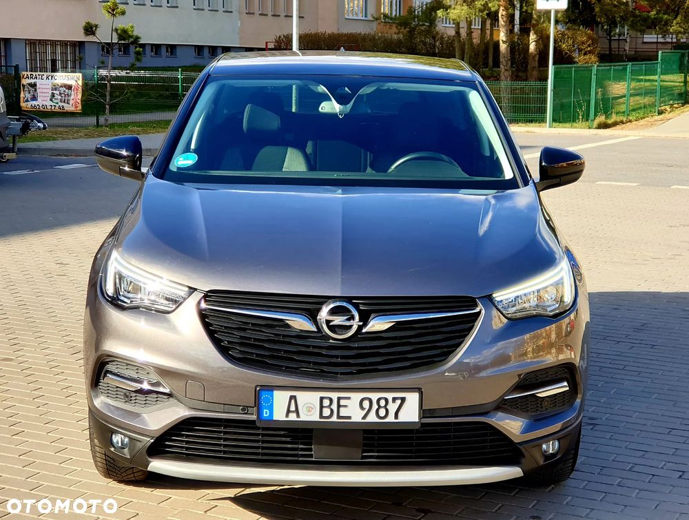 Opel Grandland X 1.2 Start/Stop Color Line - 2