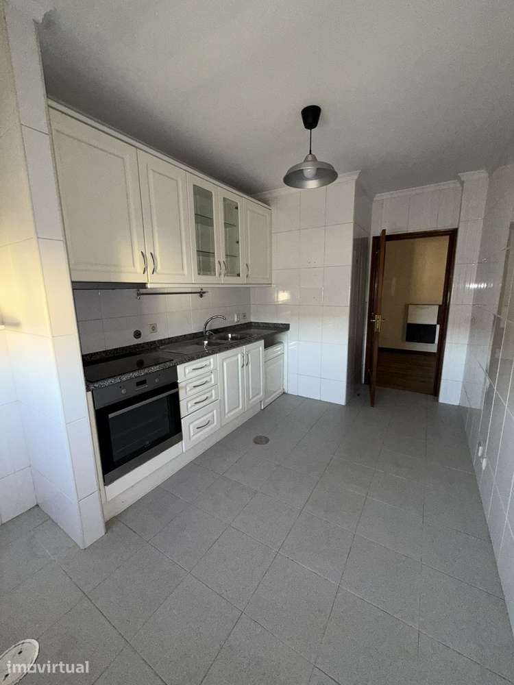 Apartamento T2 com garagem, em Canidelo - Grande imagem: 5/15