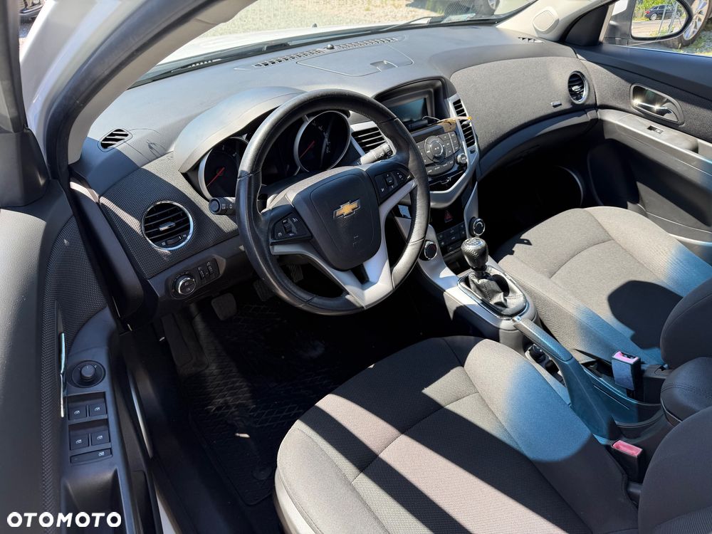 Chevrolet Cruze 1.6 LT - 38