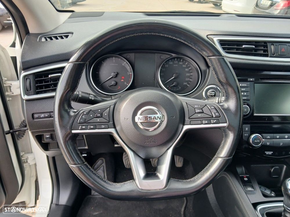 Nissan Qashqai 1.5 dCi N-Connecta - 22