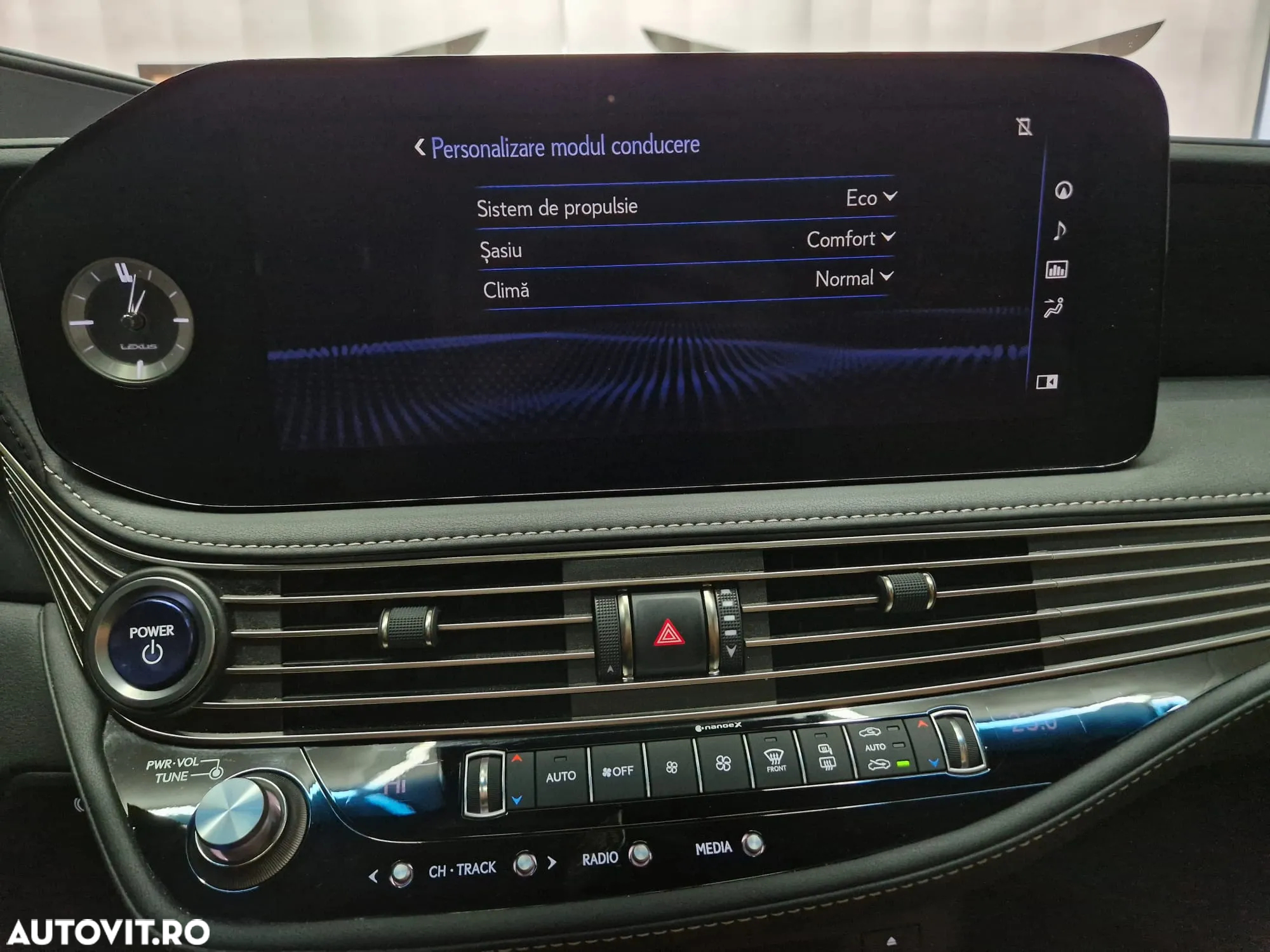 Lexus Seria LS - 22