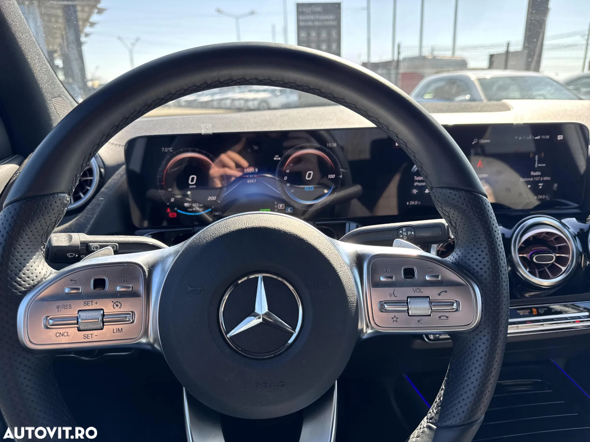 Mercedes-Benz EQA 250 - 11