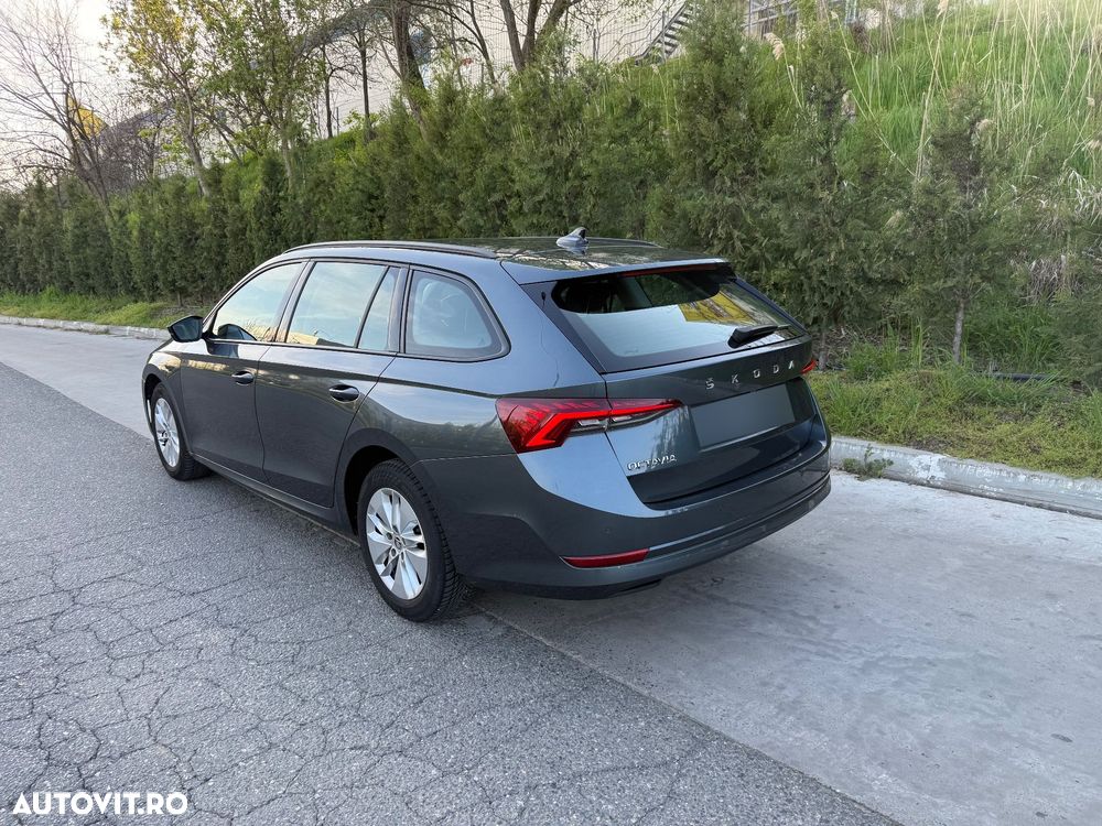 Skoda Octavia 2.0 TDI DSG Ambition - 5