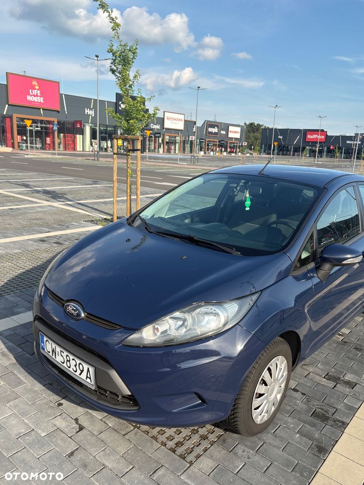 Ford Fiesta 1.4 TDCi Ambiente - 9