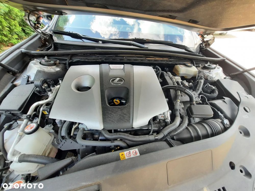 Lexus ES 300h Prestige - 13