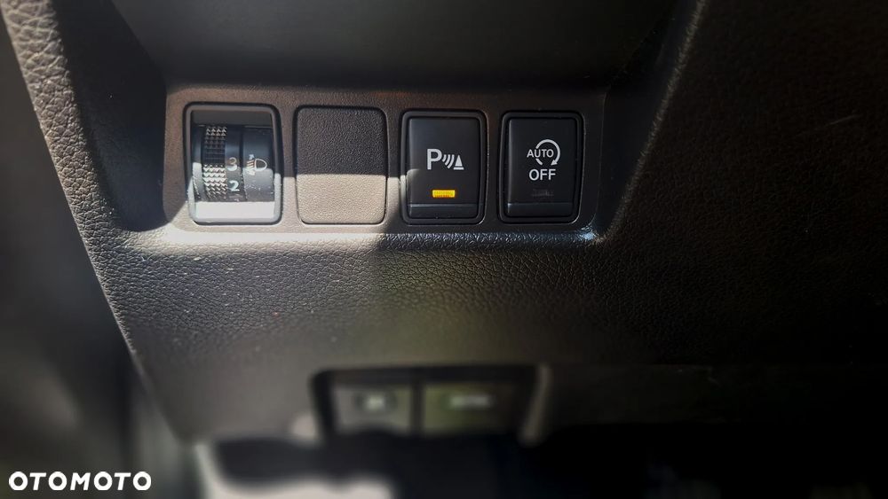 Nissan X-Trail - 24