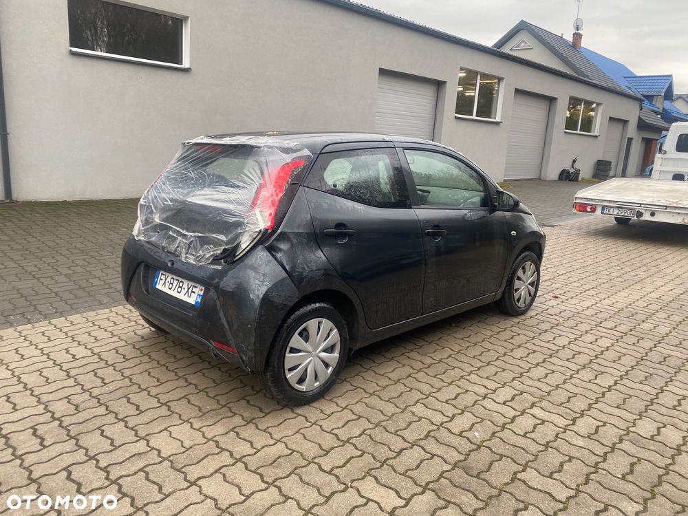 Toyota Aygo x-business - 6