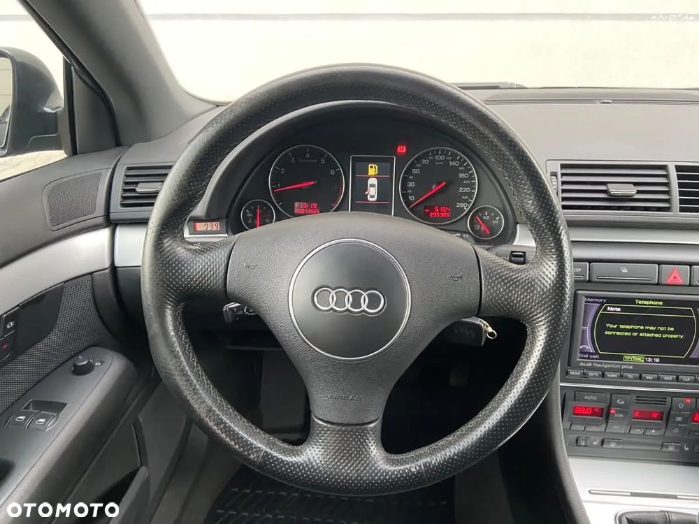 Audi A4 Limousine - 24