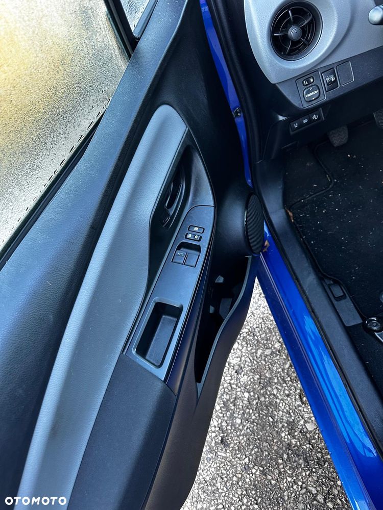 Toyota Yaris 1.0 VVT-i - 13