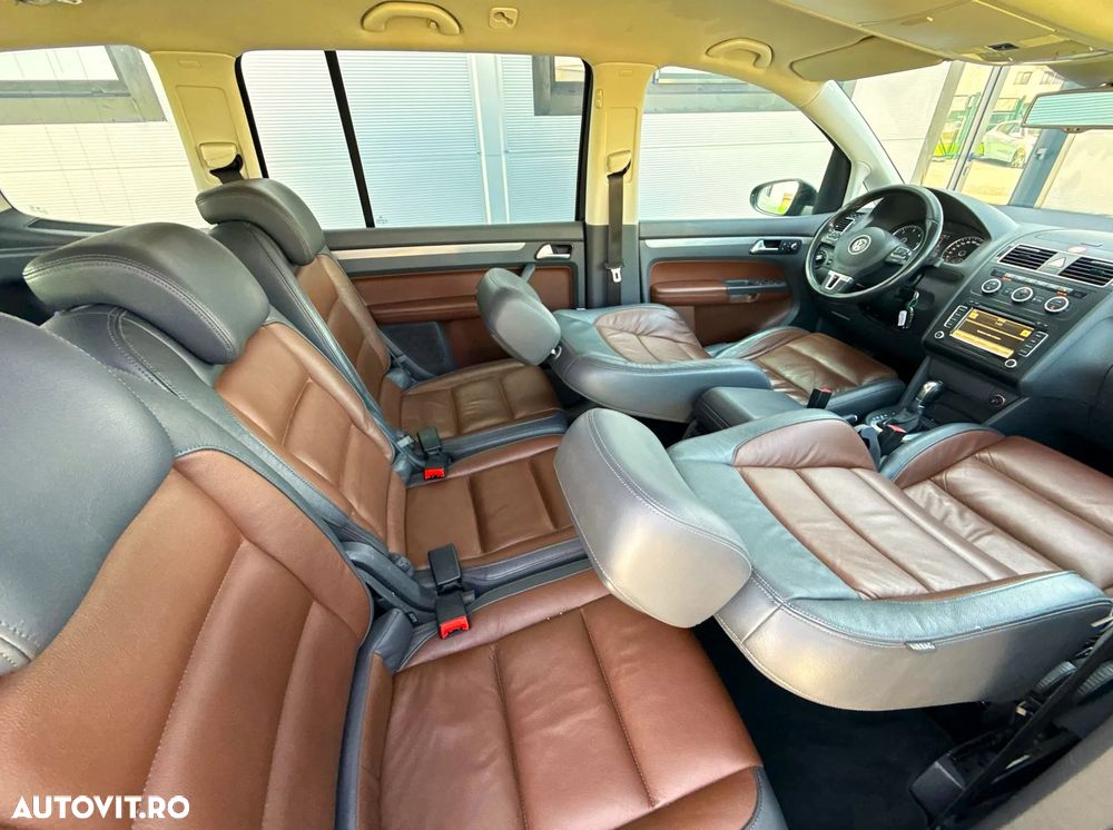 Volkswagen Touran 2.0 TDI DPF DSG Cross - 8