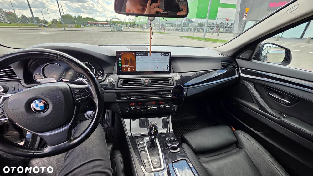 BMW Seria 5 530d xDrive Luxury Line - 9