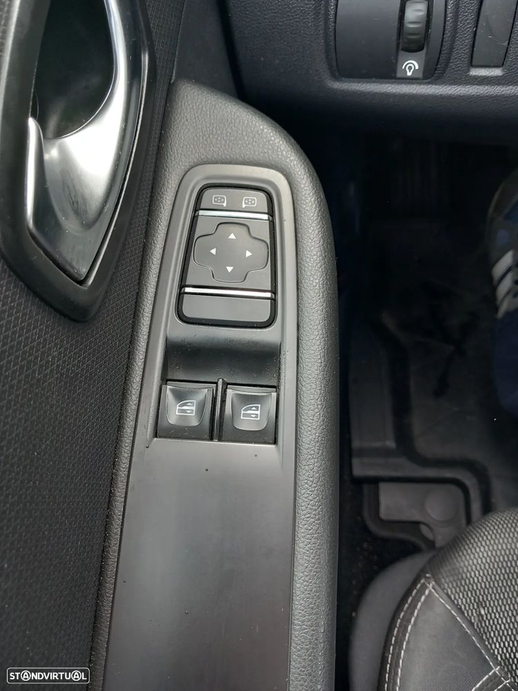 Renault Clio 1.5 dCi Limited EDition - 3