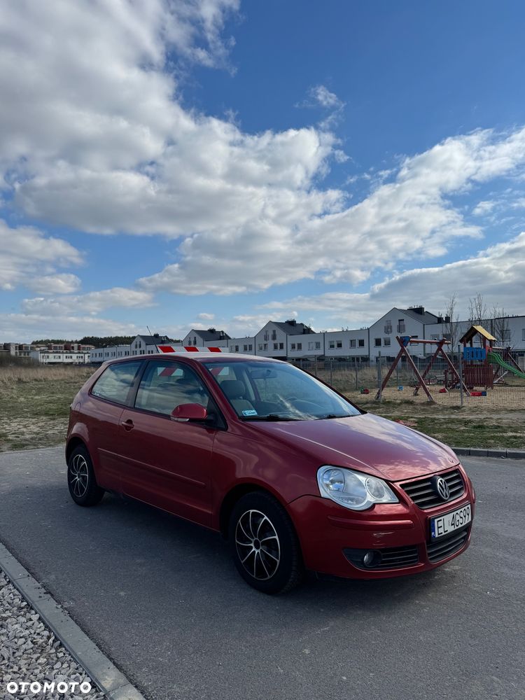 Volkswagen Polo 1.4 16V Comfortline - 1