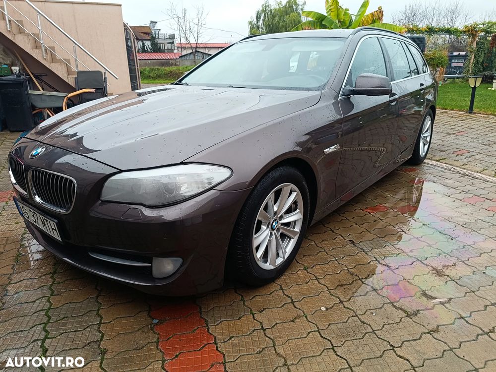 BMW Seria 5 520d Touring Luxury Line - 15