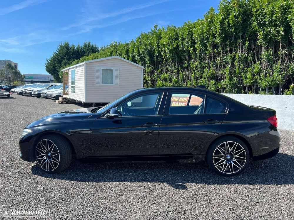 BMW 318 d - 13