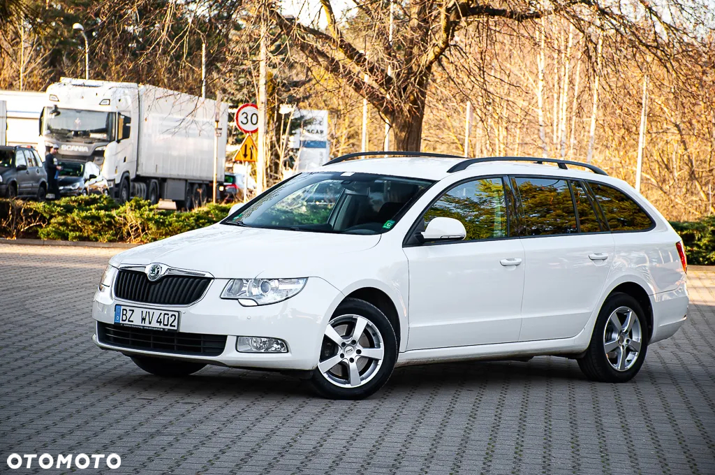 Skoda Superb 2.0 TDI Business - 11