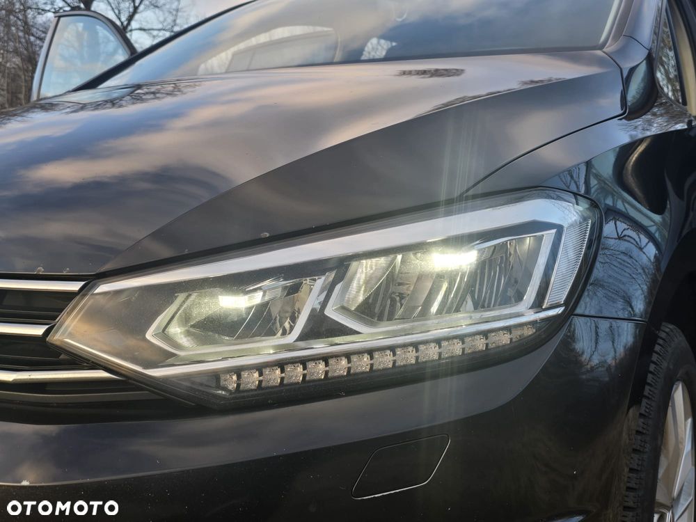 Volkswagen Touran 2.0 TDI BMT Comfortline - 12
