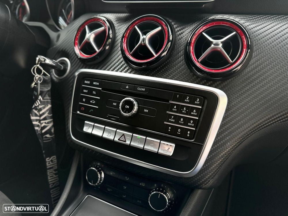 Mercedes-Benz A 45 AMG 4-Matic - 13