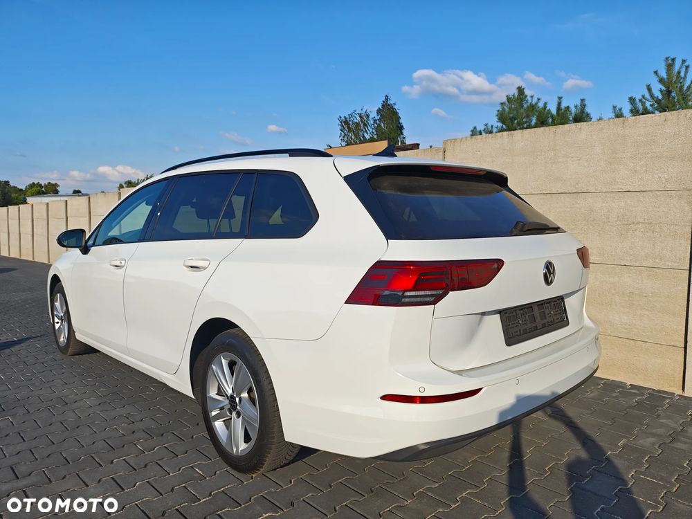Volkswagen Golf 1.5 eTSI OPF DSG Active - 3