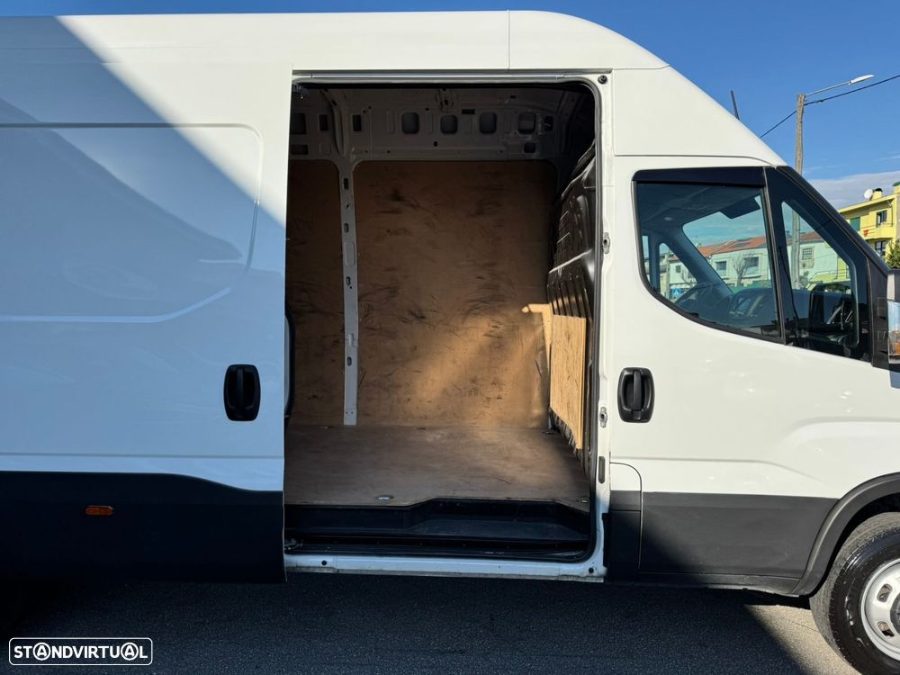 Iveco Daily 2.3 35C16H 4100 CD - 11
