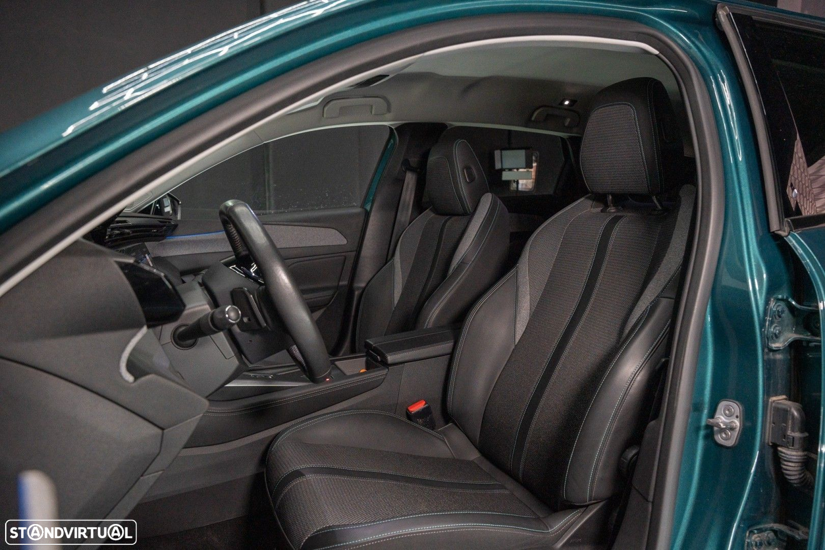 Peugeot 308 SW 1.2 PureTech Allure EAT8 - 11