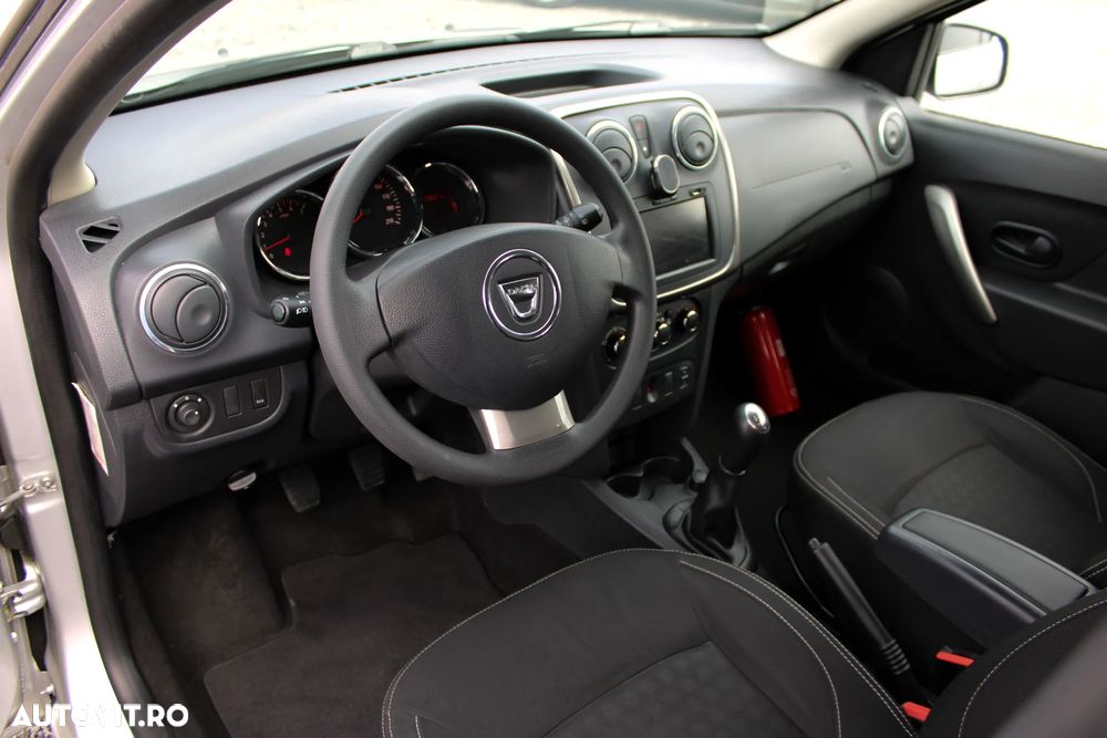 Dacia Logan TCe 90 S&S Laureate - 15