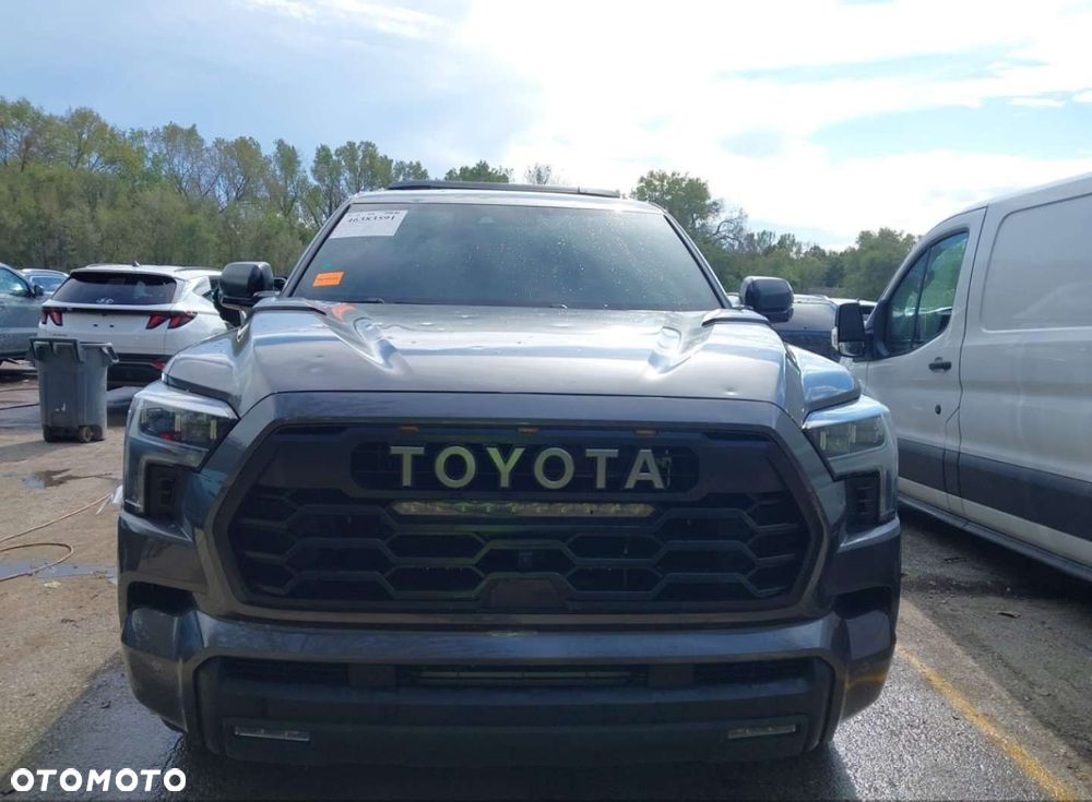 Toyota Sequoia 2024 photo 4