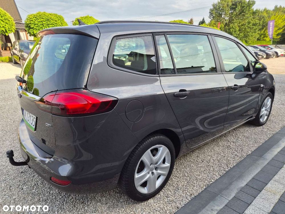 Opel Zafira - 10