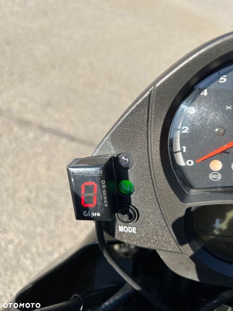 Kawasaki ER - 7